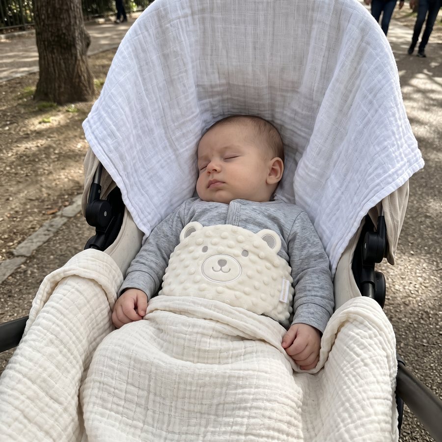 Customer photo of the Hushfern Sootheling colic relief belly band, submitted by Jess D.